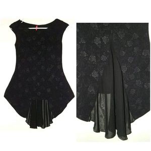 Womens Blouse Sz L Rose
Floral Emboss Print Black